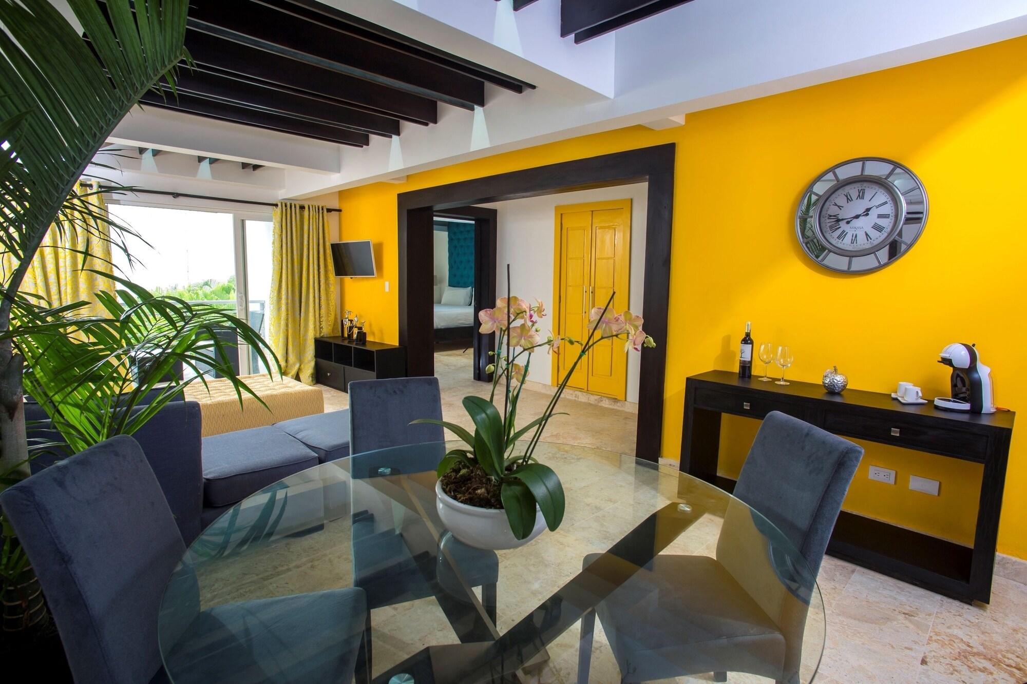 Chateau Del Mar Ocean Villas Bavaro Exterior photo