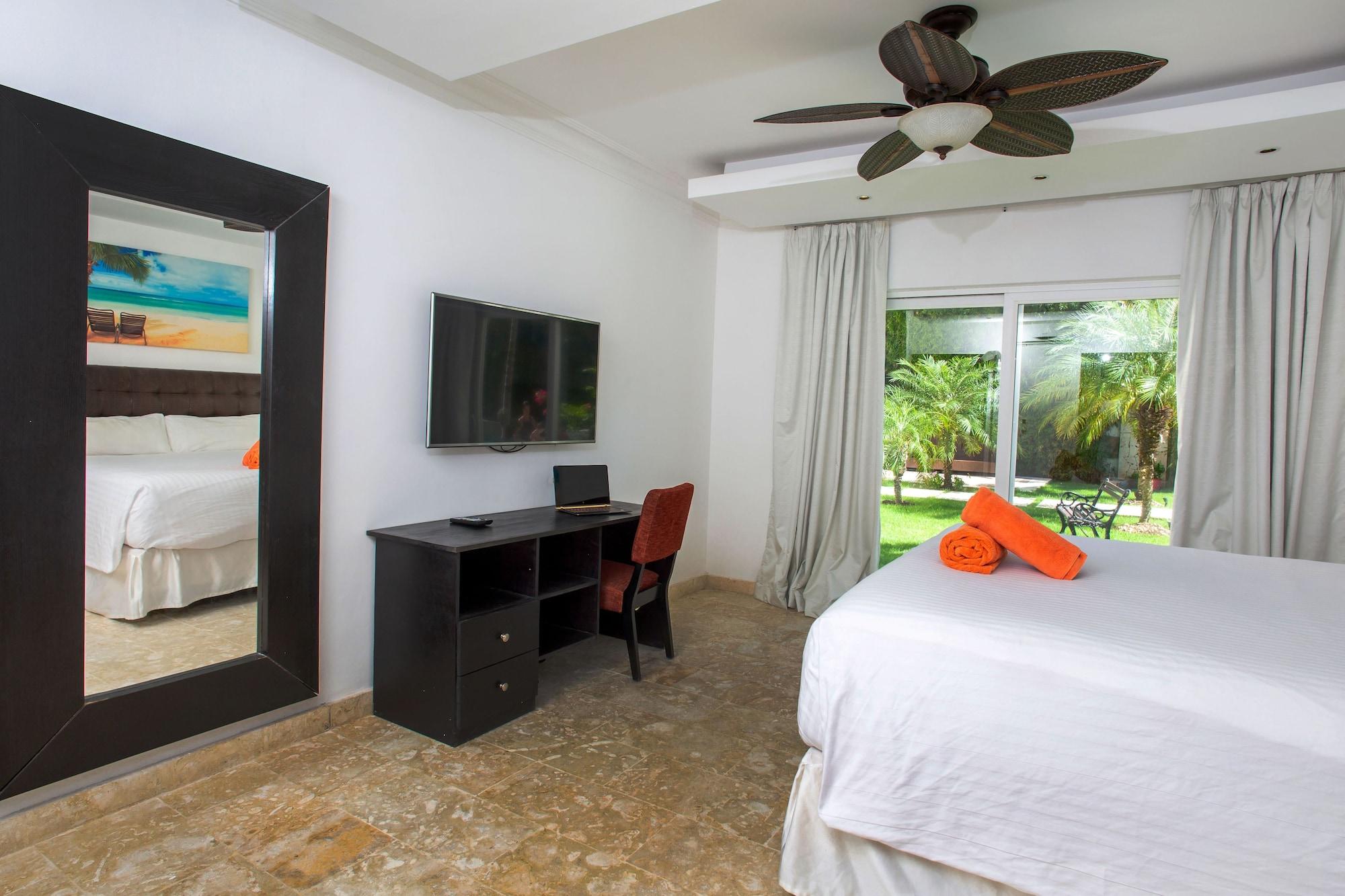 Chateau Del Mar Ocean Villas Bavaro Exterior photo